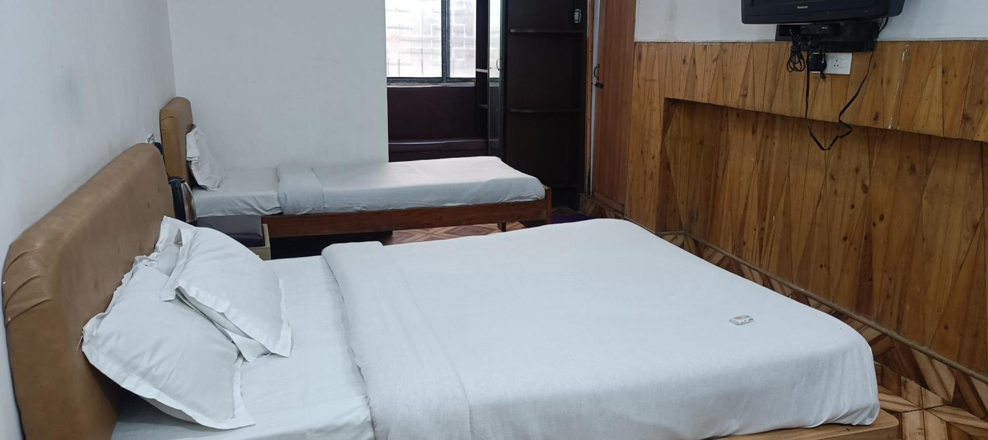 Hotel Assembly 西隆 外观 照片