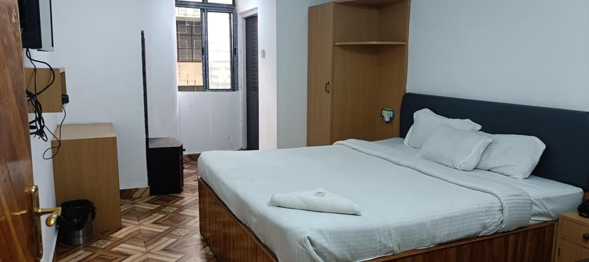 Hotel Assembly 西隆 外观 照片