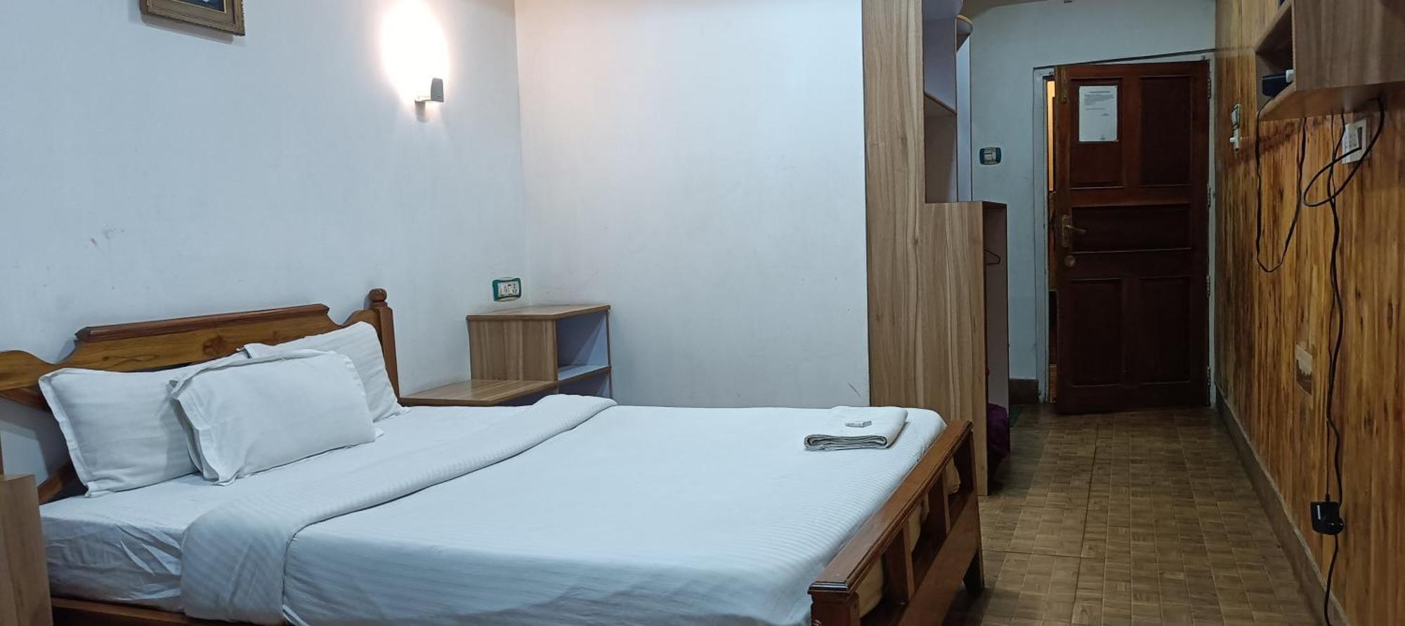 Hotel Assembly 西隆 外观 照片