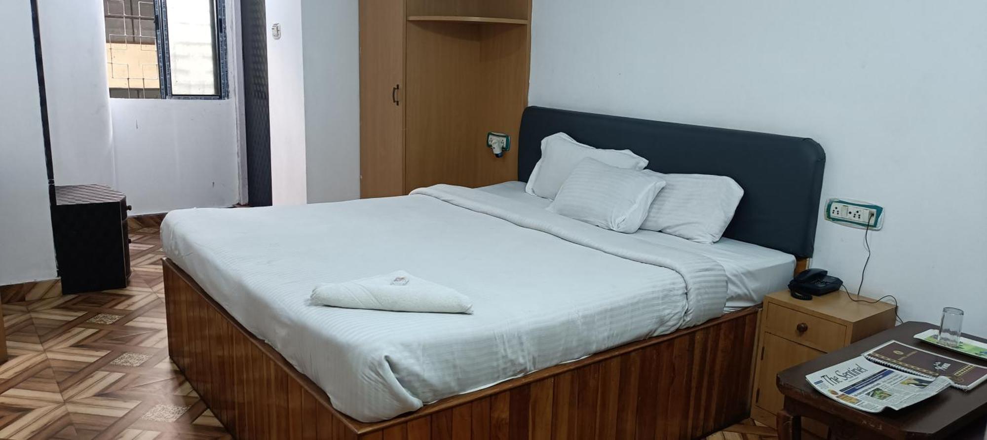 Hotel Assembly 西隆 外观 照片